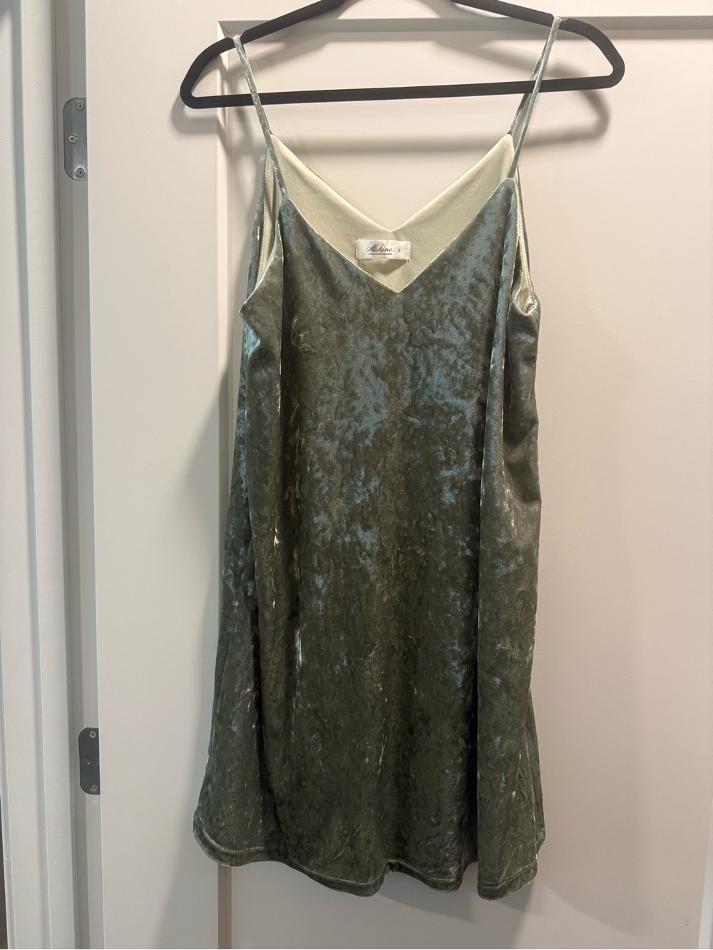 Mahina Velvet Dress